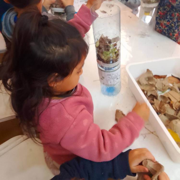 Se entregó una compostura en el marco de Eco escuelas al CAF 28