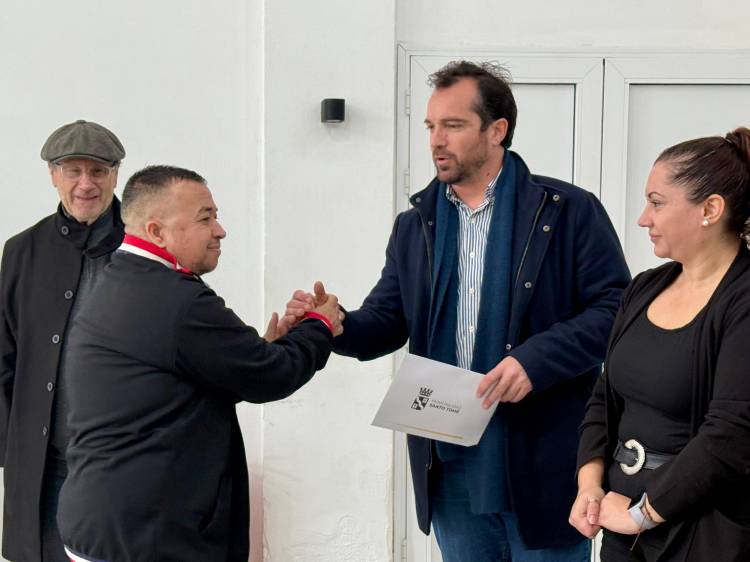 Entrega de aportes del Programa Banco Solidario