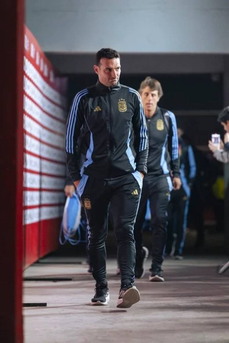Scaloni: “Estuvimos cerca de convertir el segundo gol, pero Chile dominó en el segundo tiempo”