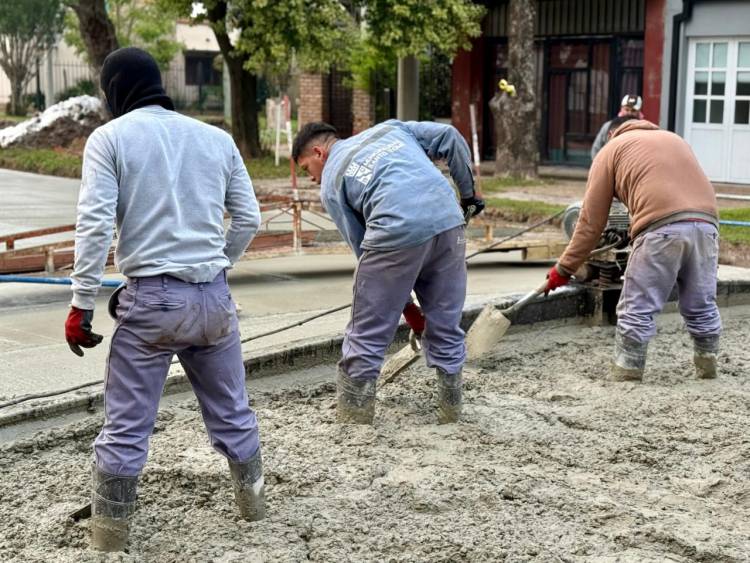 Continúa el Plan de Pavimentación en Santo Tomé