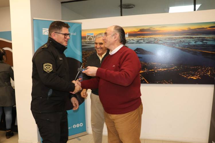 Túnel Subfluvial: Reconocieron al cuerpo de Bomberos