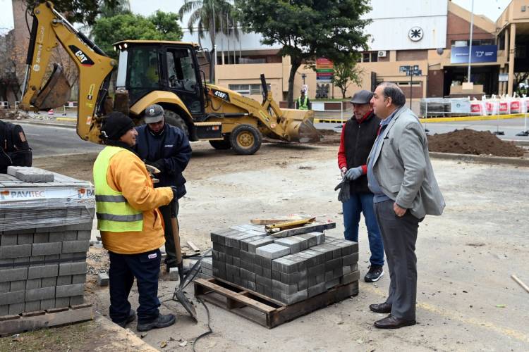 Con un 90?avance, se ultiman los detalles del tercer manda peatón en la Costanera