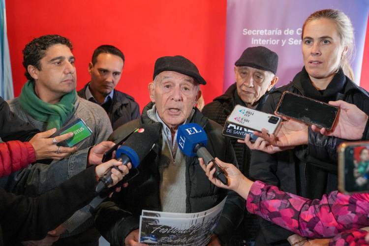 Día de la Bandera: Provincia acompaña las actividades organizadas por comerciantes de la avenida Facundo Zuviría en Santa Fe