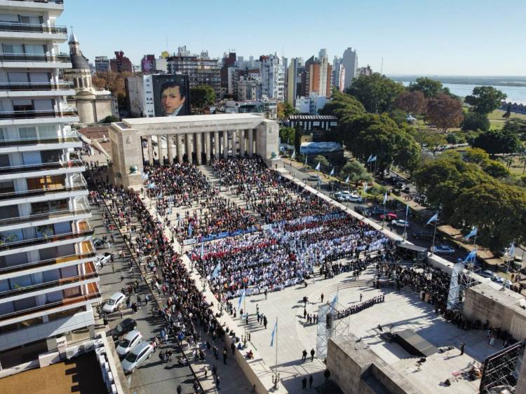 Pullaro: “Tenemos que volver a una Nación federal y que los recursos del interior vuelvan en las obras que necesitamos”