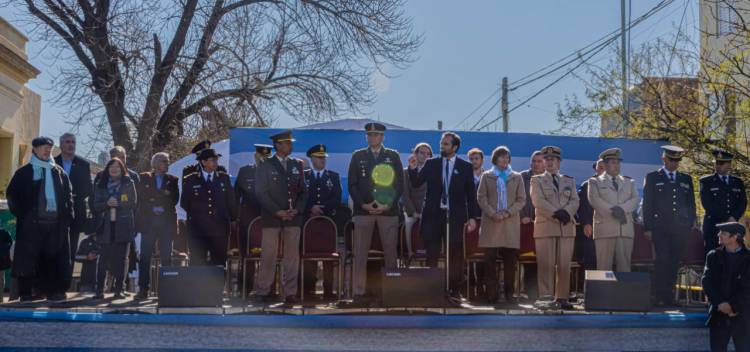 Santo Tomé conmemoró el Día de la Bandera