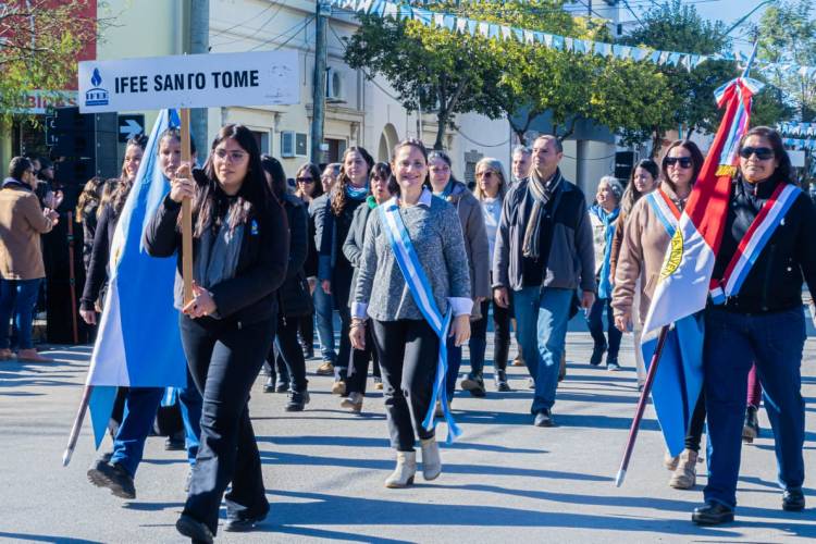 Santo Tomé conmemoró el Día de la Bandera