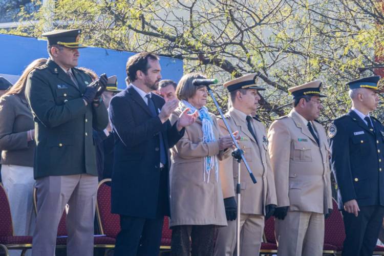 Santo Tomé conmemoró el Día de la Bandera