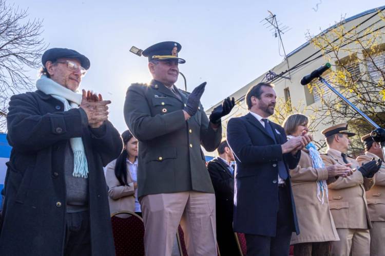 Santo Tomé conmemoró el Día de la Bandera