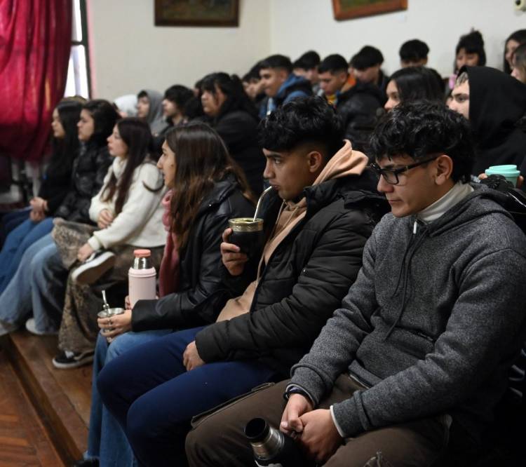 Fe de erratas: “De esto sí se habla”: se brindaron talleres sobre salud mental adolescente