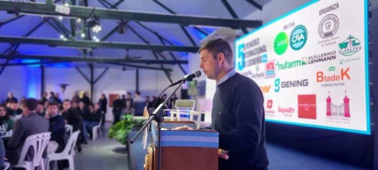 Institucional>Finalizó el 5º Seminario Internacional de Lechería: diálogo, consenso y trabajo conjunto para una lechería más eficiente, sostenible y arraigada