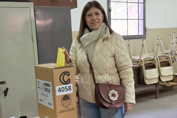 Clara Garcia:"En cada elección se juega el futuro"