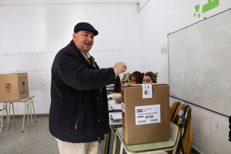 Poletti: “Tenemos que recuperar el compromiso ciudadano de venir a votar”
