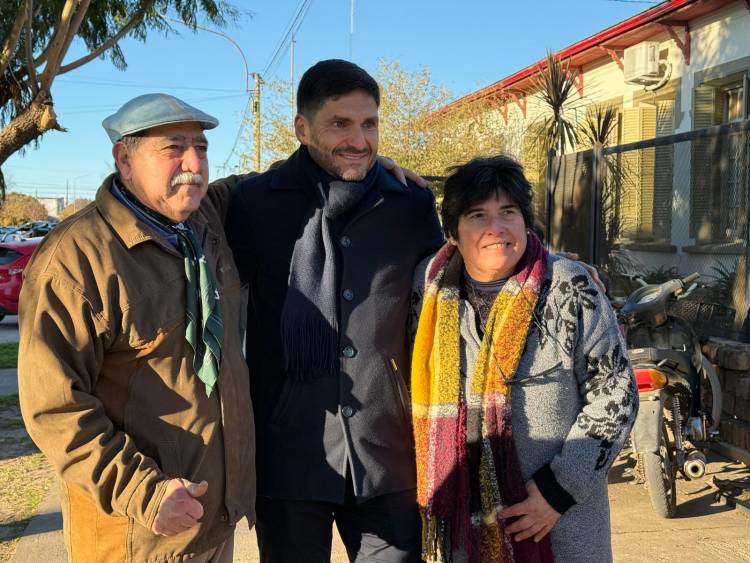 El gobernador Pullaro votó en Hughes y destacó la normalidad de los comicios en toda la provincia