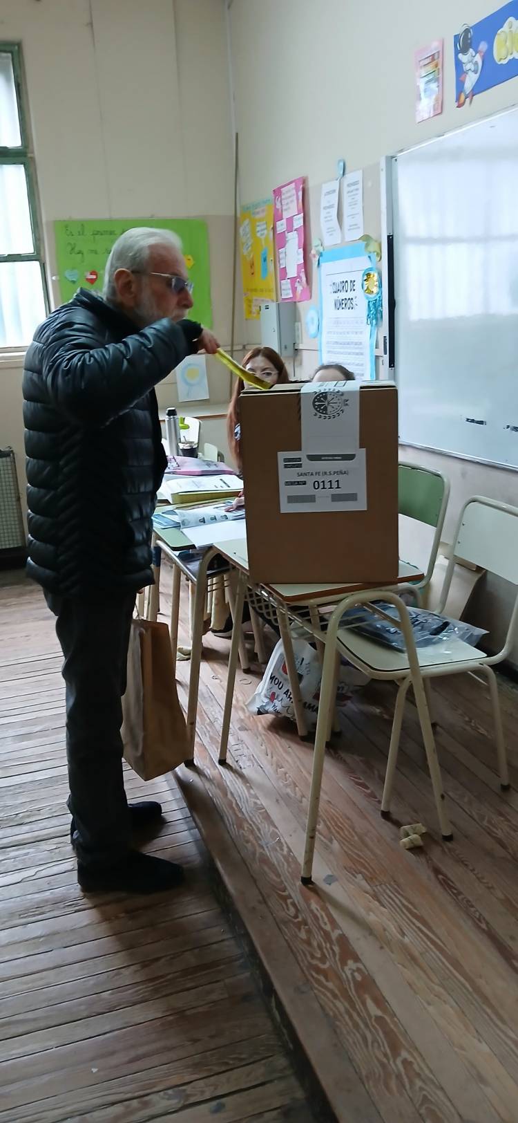 Saúl Perman emitió su voto