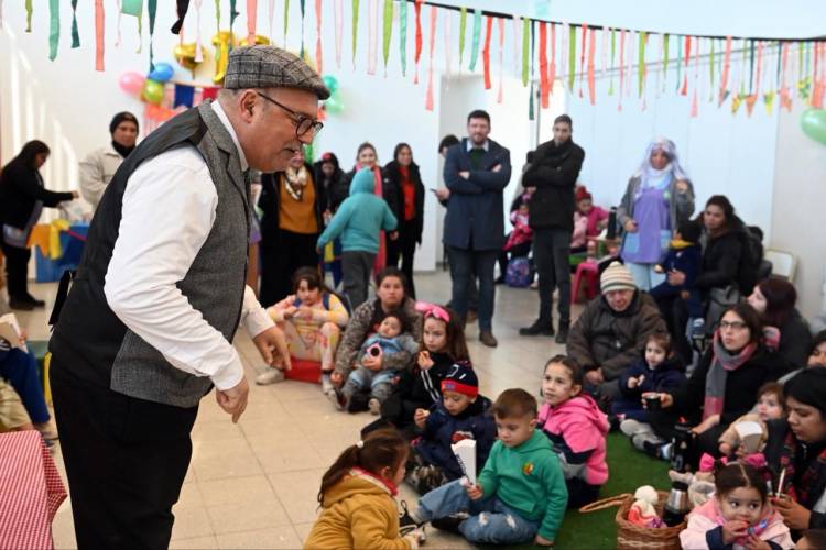 El Jardín Municipal de Barranquitas Sur celebró sus 12 años inaugurando su primer ambiente alfabetizador