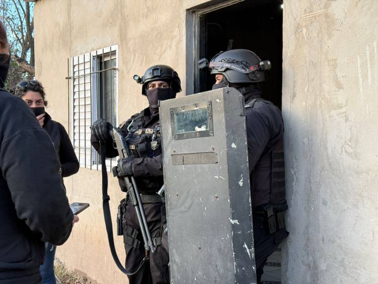 Santa Fe: la Policía de Investigaciones desarticuló dos bandas criminales vinculadas al microtráfico y las estafas virtuales