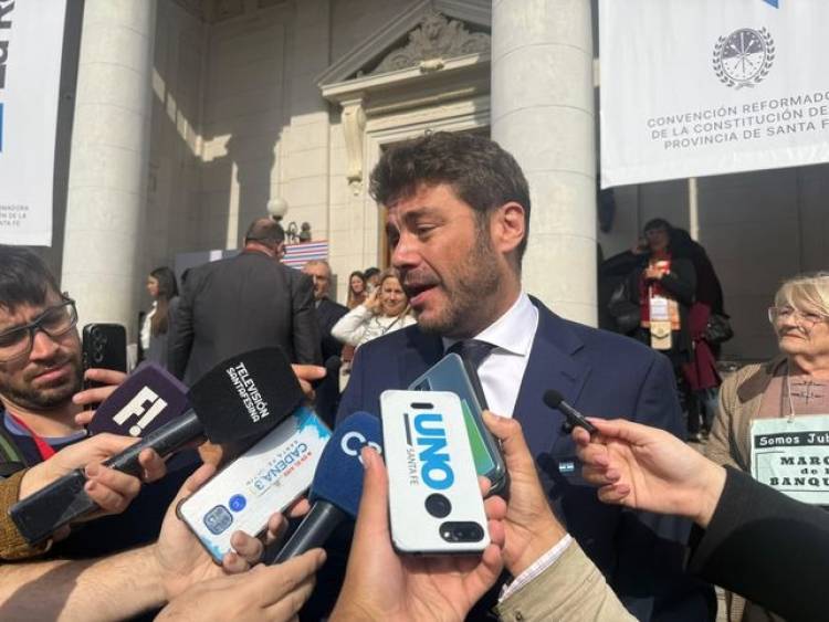 Juan Monteverde: "Queremos una Constitución que ponga en el centro a la gente y no a los privilegios"