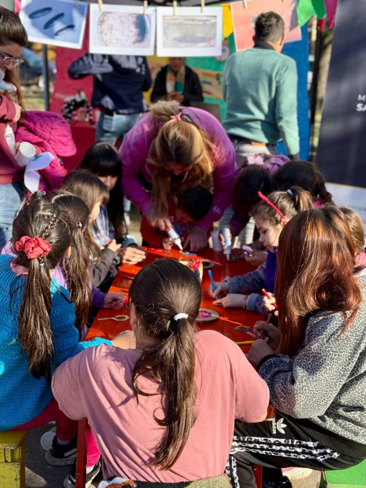 Las Siestas Divertidas llegaron a la plazoleta “2 de Abril”