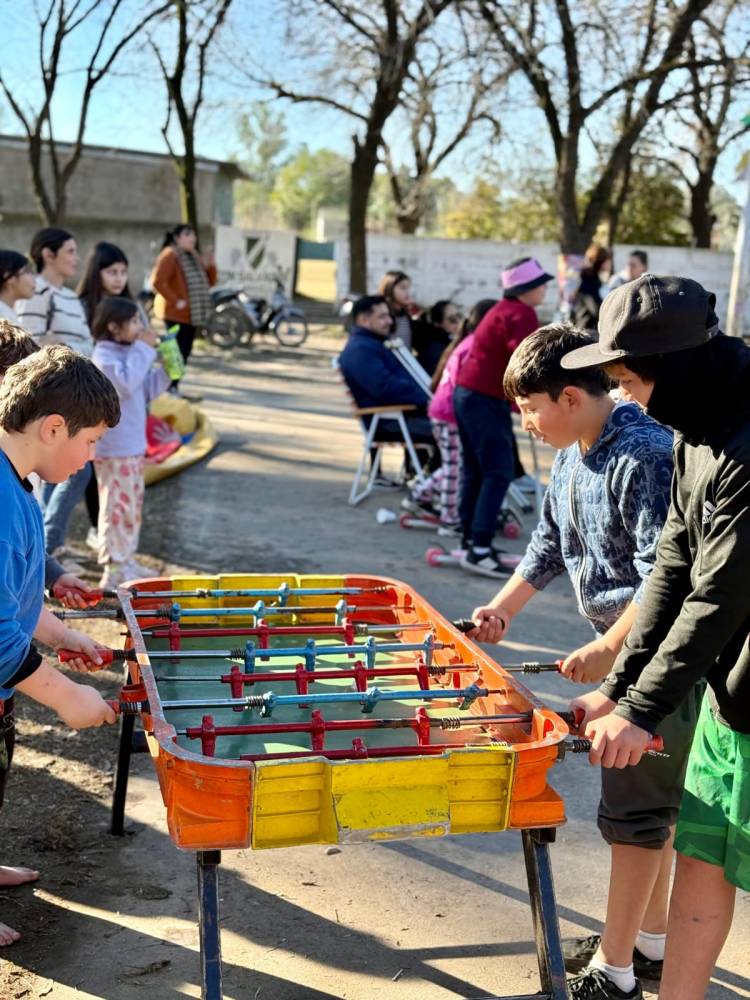 Las Siestas Divertidas llegaron a la plazoleta “2 de Abril”