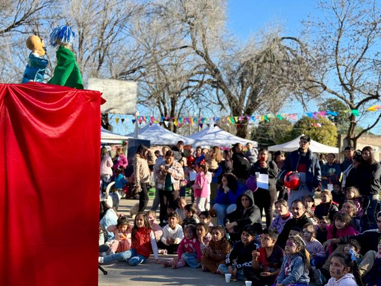 Las Siestas Divertidas llegaron a la plazoleta “2 de Abril”