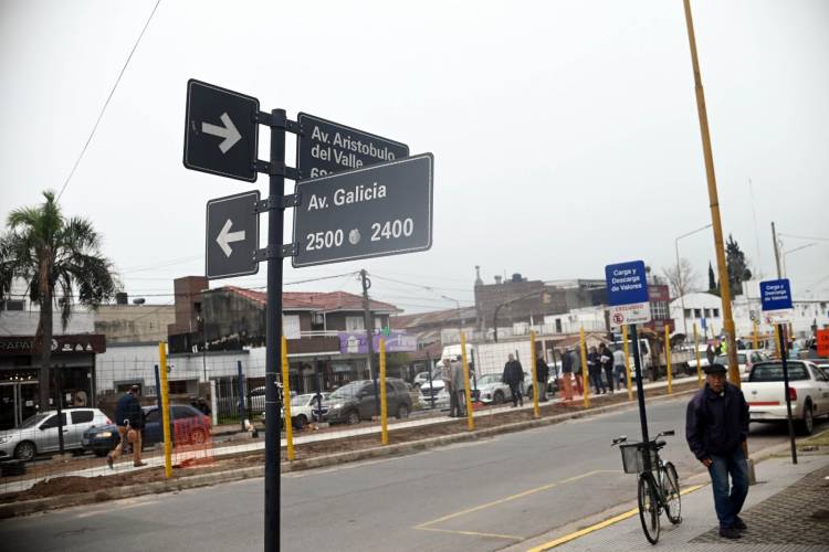Acuerdo Capital: Poletti recorrió los avances de la obra del cantero central de Aristóbulo del Valle