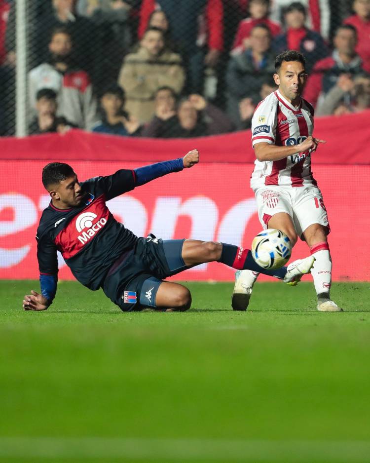 Unión no pudo con Tigre pero llegó a la punta de su zona