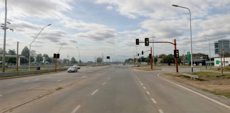 En Agosto comienza a funcionar la semaforizacion del Aeropuerto y parque industrial de Sauce Viejo