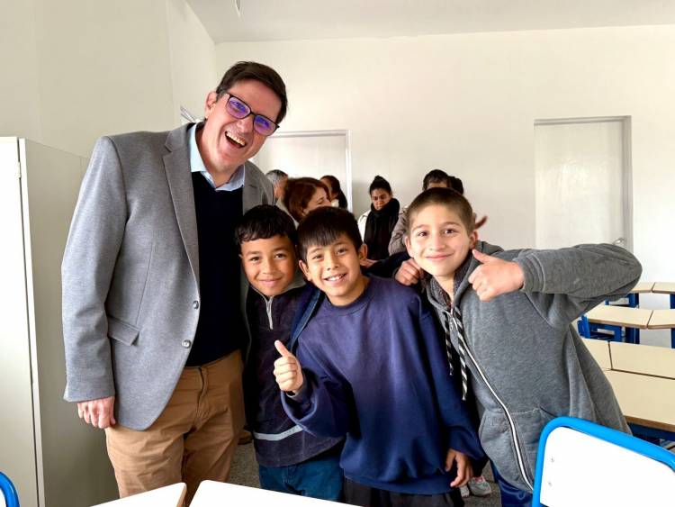 1000 Aulas: inauguran dos nuevos espacios en la escuela Victoriano Montes de Alto Verde