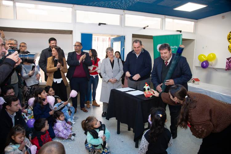 Acuerdan propuesta de formación para los jardines municipales