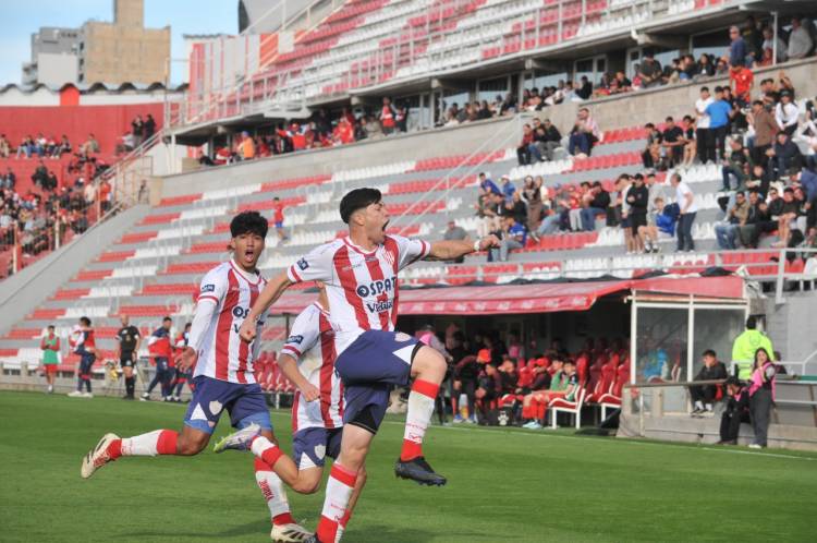 Torneo proyección:  Unión le ganó a Colón el clásico de Reserva