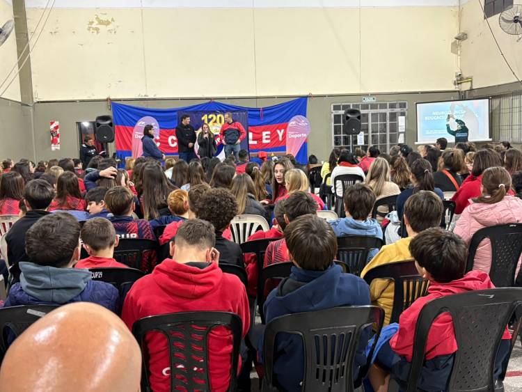 Más de 8.000 personas participaron de las charlas sobre neurociencia y educación emocional en la provincia