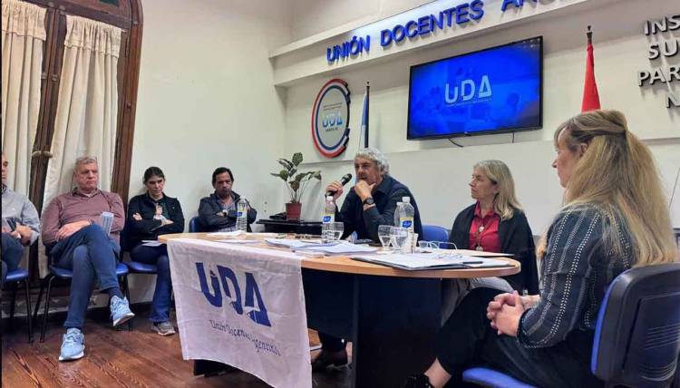 UDA Santa Fe rechaza la oferta salarial y alerta por un nuevo cierre unilateral de la paritaria