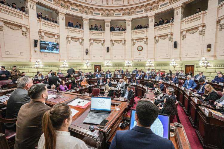 La Convención Reformadora modificó su reglamento interno para regular los dictámenes de comisión