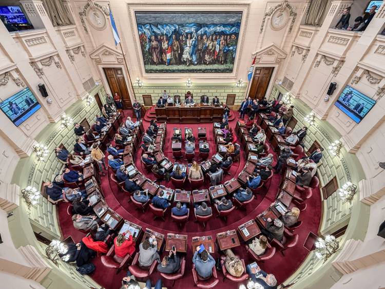 La Convención Reformadora modificó su reglamento interno para regular los dictámenes de comisión