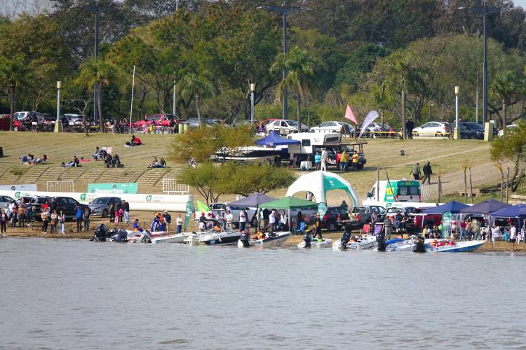 Balance turístico: el fin de semana largo dejó más de 800 millones de pesos en la ciudad