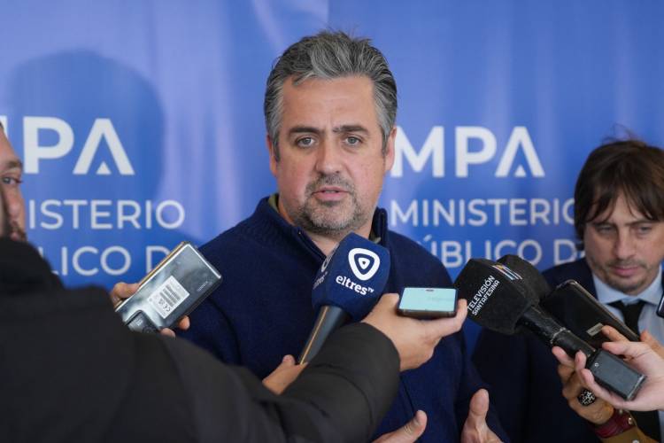 Cococcioni sobre la imputativa a los que balearon un colectivo penitenciario: “No se la van a llevar de arriba”