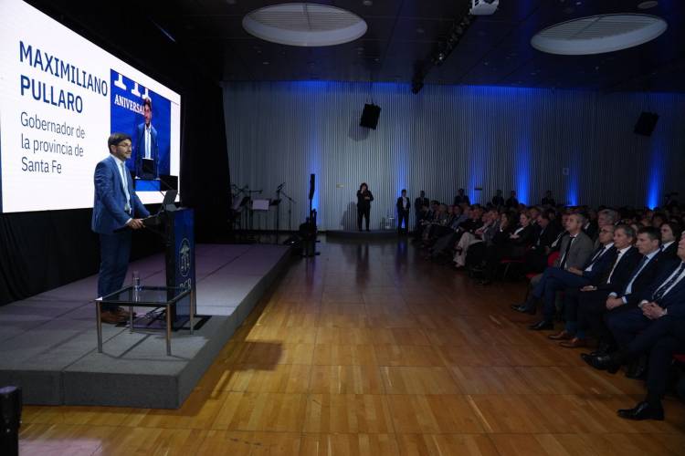 Pullaro pidió "no volver al populismo" y que al equilibrio fiscal le sigan "políticas de desarrollo productivo"