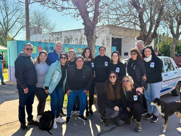El senador Calvo acompañ+o la quinta fecah del Rally Santafesino de regularidad en María Juana