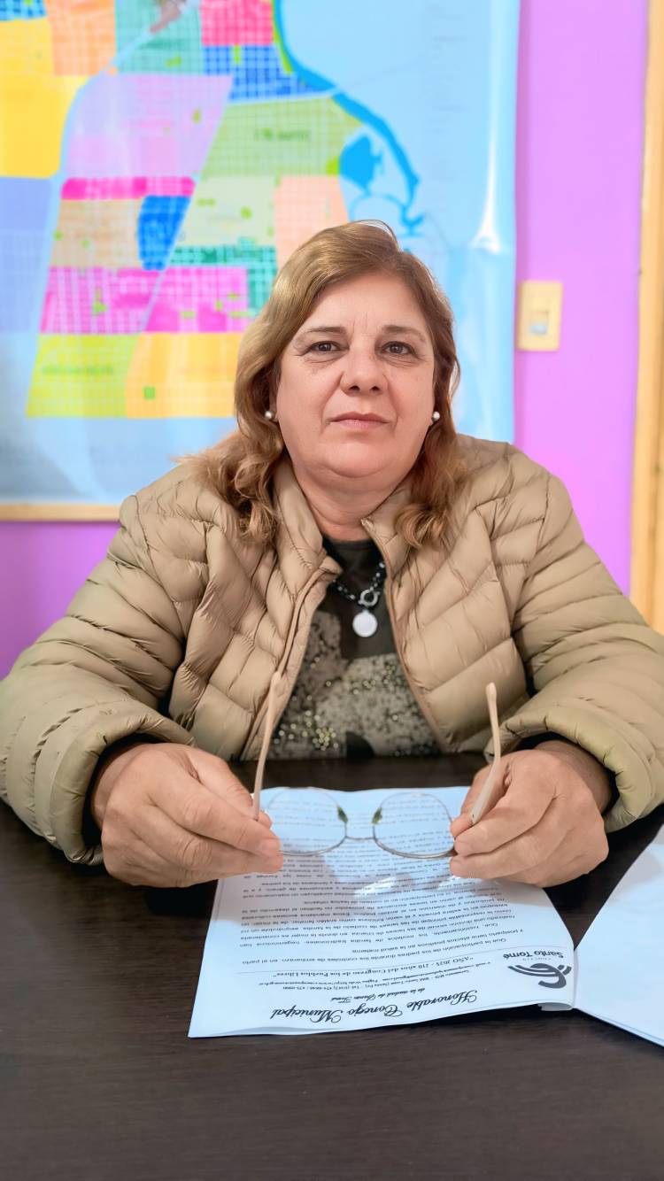 Rosana Zamora propone ampliar derechos laborales para el personal municipal