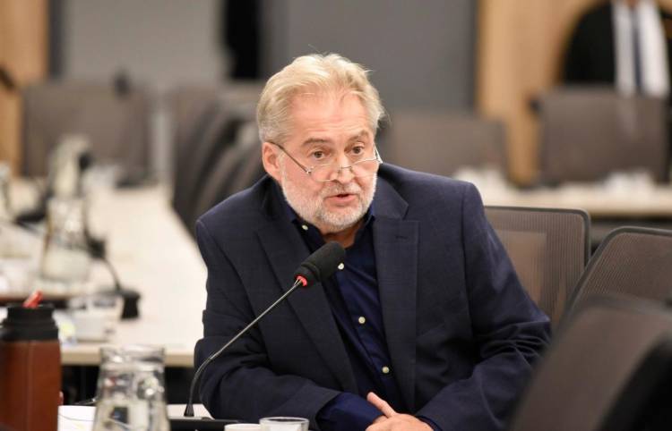Mirabella presentó un proyecto de ley para transparentar la inversión pública