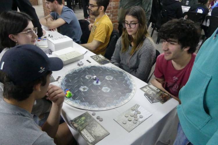 Llega a Rosario un gran encuentro de juegos de mesa