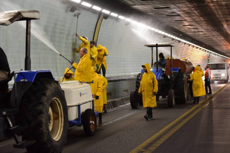 Programan tareas de mantenimiento y limpieza en el Túnel Subfluvial