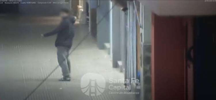 La GSI y la Policía detuvieron a un hombre con un arma blanca en el microcentro santafesino