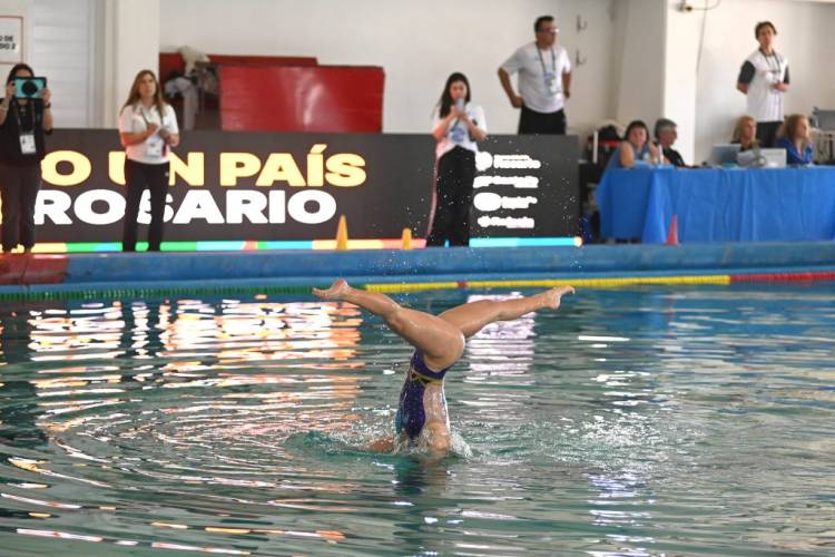 Jadar Rosario 2025, día 5: un sábado con medallas y el comienzo del atletismo