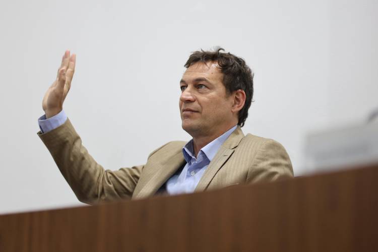 Jorge Andrés Fernández presentó un proyecto para crear la Oficina Municipal Anticorrupción en Santa Fe