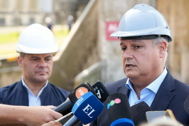 Pablo Farías acompañó la salida de un nuevo embarque de soja desde el Puerto de Santa Fe