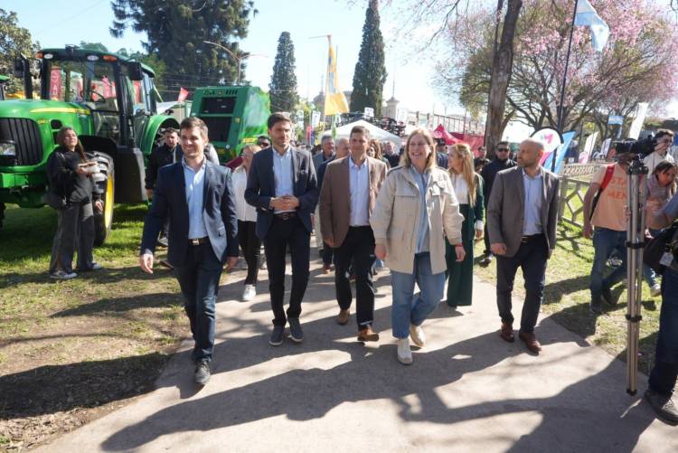 Pullaro: “Llevemos al Congreso Nacional legisladores que defiendan al campo, la producción y la industria”