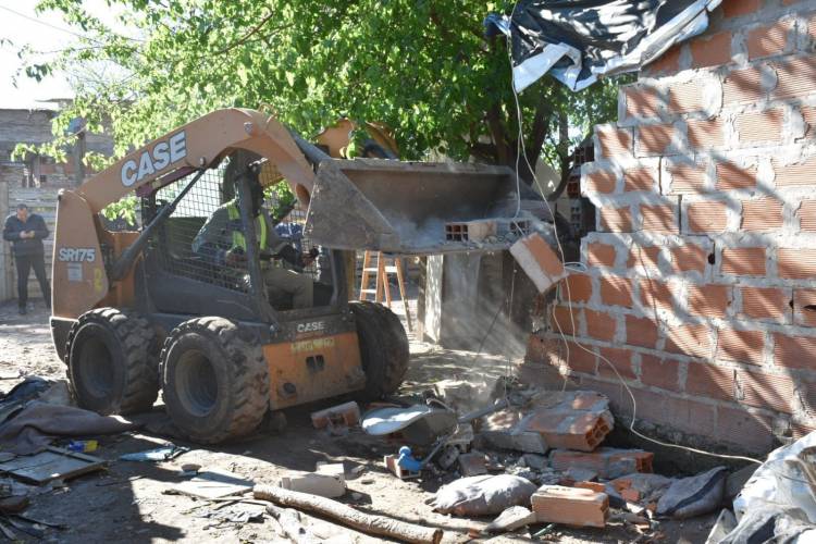 Ley de Microtráfico: Cococcioni supervisó el derribo de un nuevo búnker de venta de estupefacientes en Rosario