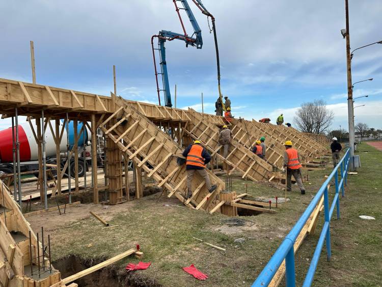 Juegos Suramericanos 2026 en Santa Fe: la nueva pista del CARD comienza a mostrar sus tribunas