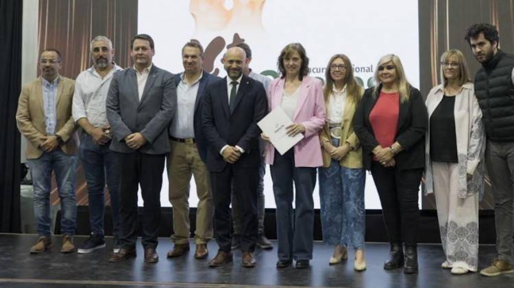 Producción con sello santafesino: más de 350 hormas compitieron en el Concurso Nacional de Quesos, Manteca y Dulce de Leche